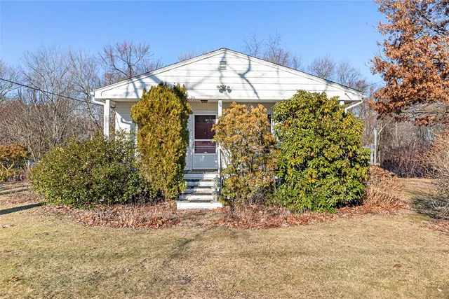 $349,900 | 176 Campbell Avenue, East Providence, RI 02916