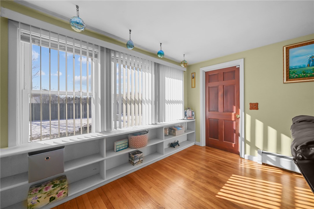 136 Vineyard Road Warwick, RI 02889 - Photo 11 of 32