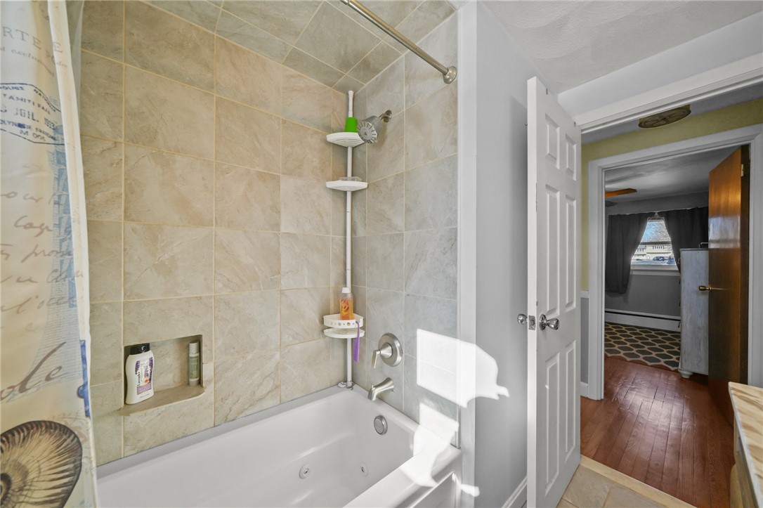 136 Vineyard Road Warwick, RI 02889 - Photo 22 of 32