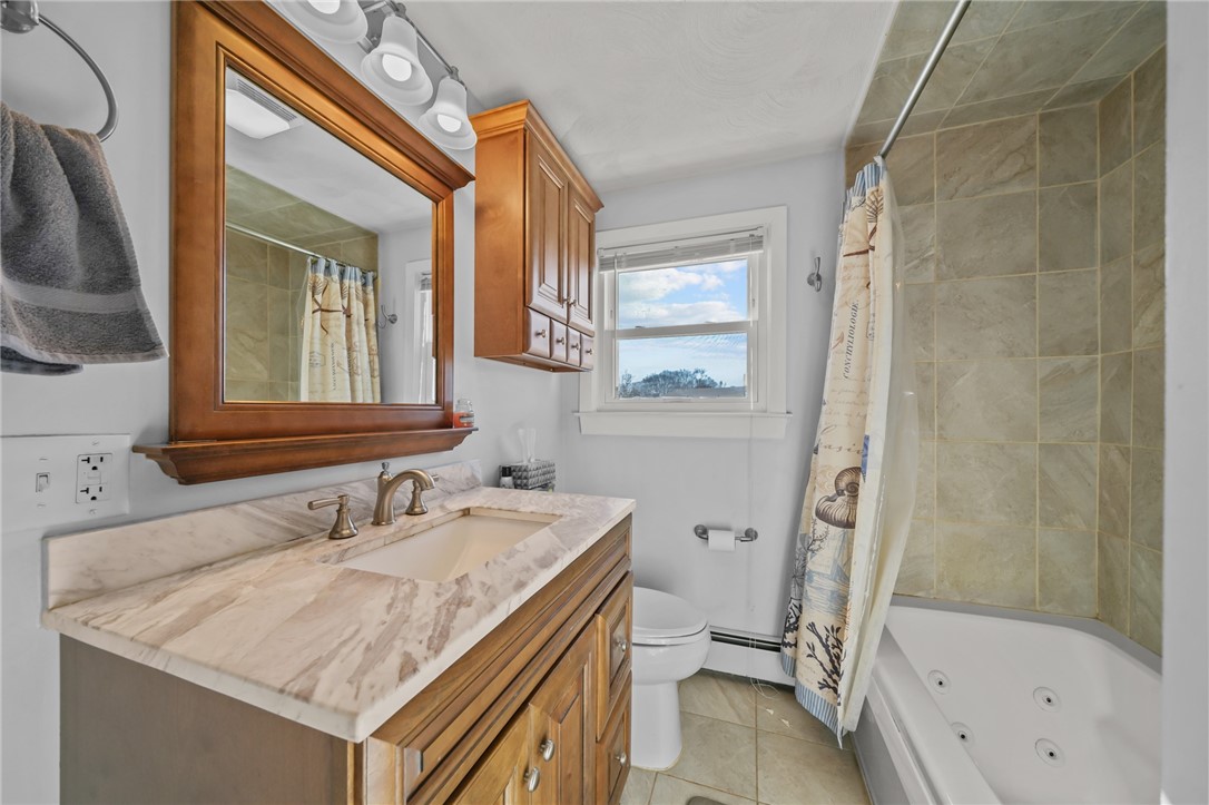 136 Vineyard Road Warwick, RI 02889 - Photo 23 of 32