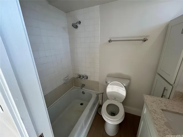 $3,000 | 2575 Kūhiō Avenue, Unit 1304, Honolulu, HI 96815