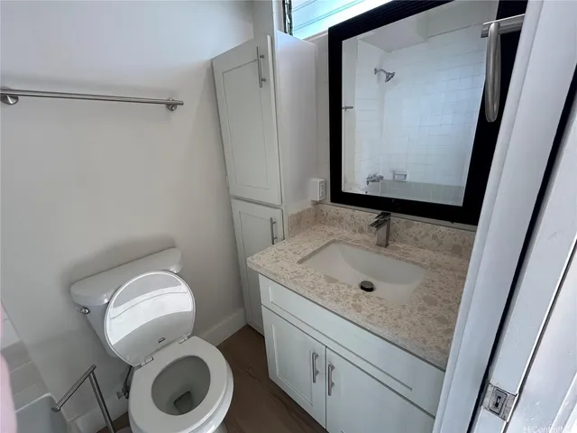 $3,000 | 2575 Kūhiō Avenue, Unit 1304, Honolulu, HI 96815