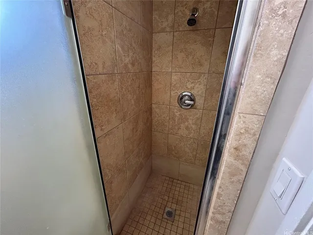 $3,000 | 2575 Kūhiō Avenue, Unit 1304, Honolulu, HI 96815