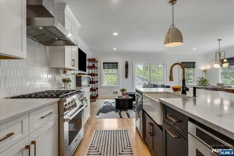 $1,900,000 | 27 Montclair Avenue, Montclair, NJ 07042