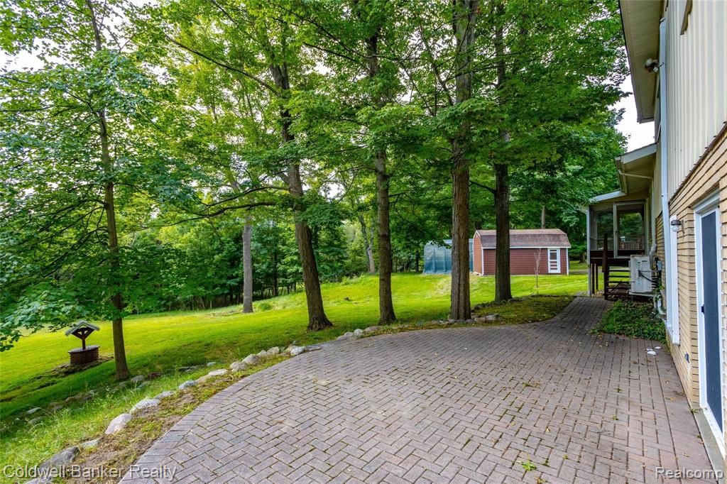 1417 East Avon Circle Rochester Hills, MI 48309 - Photo 8 of 18