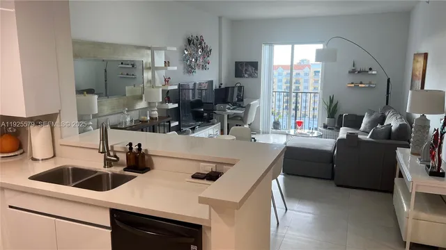 $3,100 | 10 Aragon Avenue, Unit 1019, Coral Gables, FL 33134