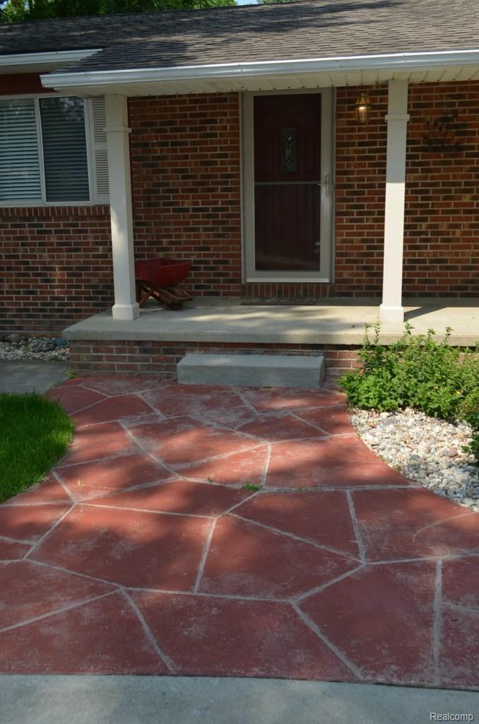 15098 Eddy Lake Road Fenton, MI 48430 - Photo 74 of 84 Stamped concrete