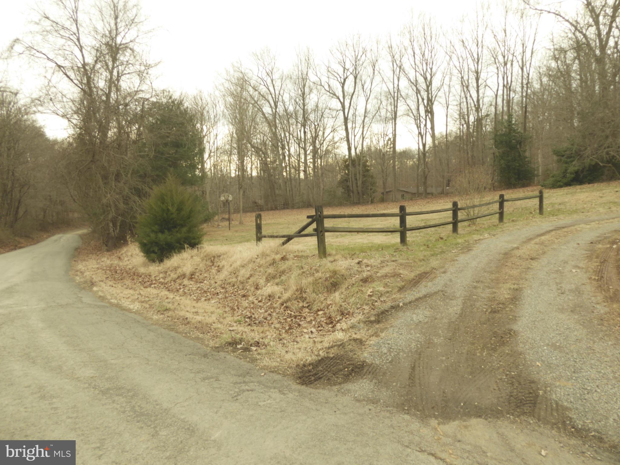 6544 Tapps Ford Road Hume, VA 22639 - Photo 4 of 14 View