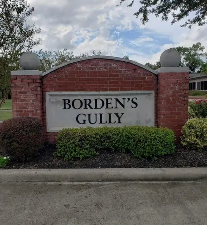 $2,400 | 3503 Borden Gully Drive, Dickinson, TX 77539