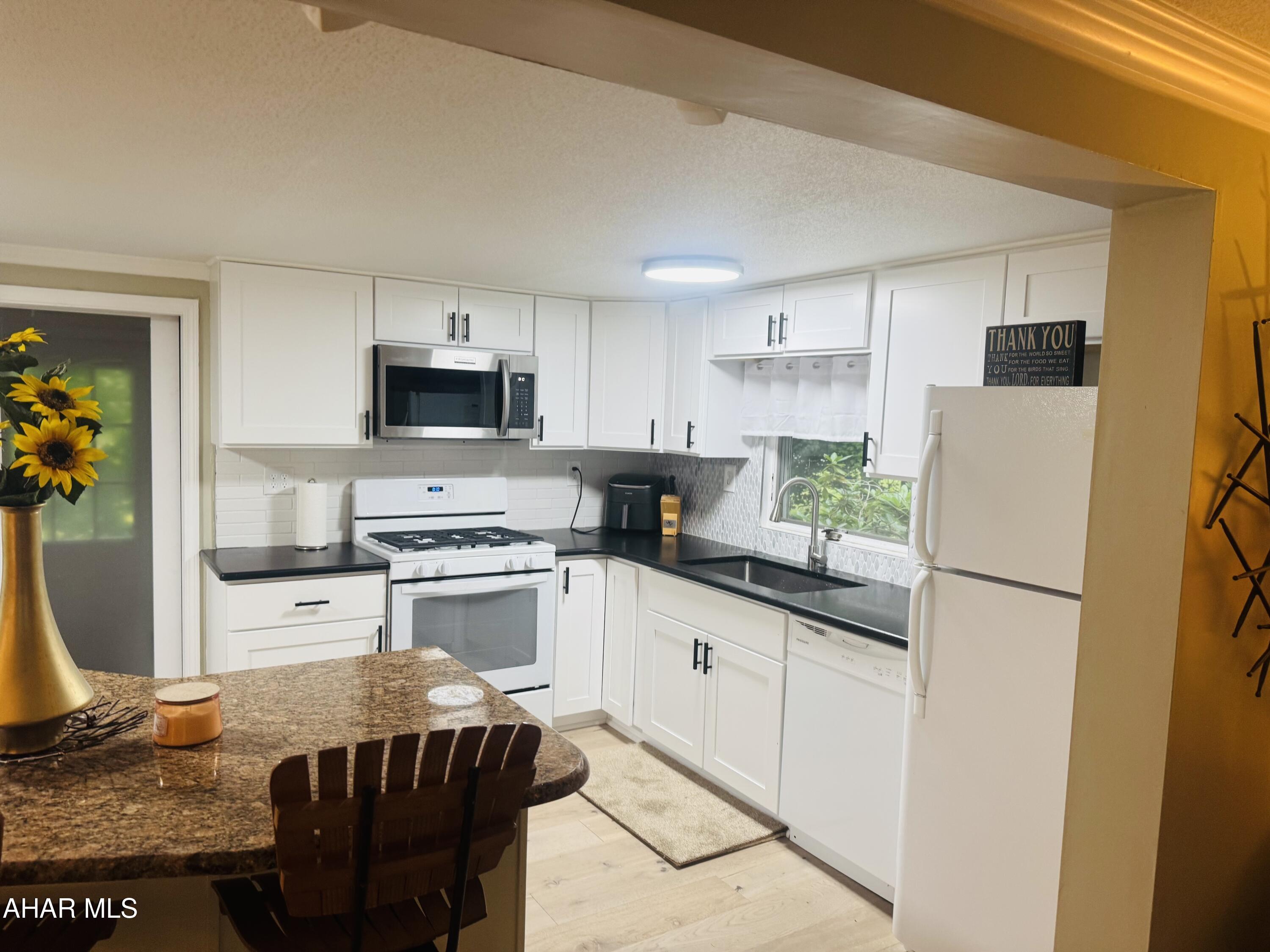406 Country Club Road Cresson, PA 16630 - Photo 12 of 46
