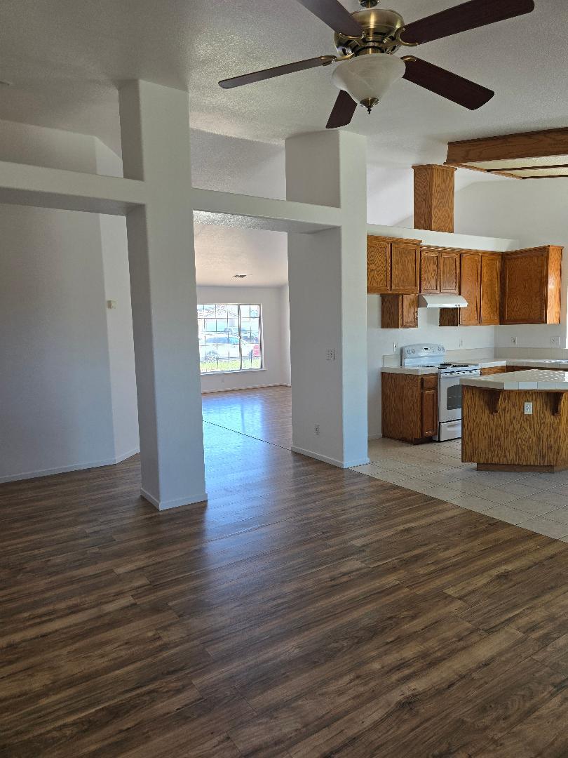 29124 Rio Verde Drive Gustine, CA 95322 - Photo 9 of 28