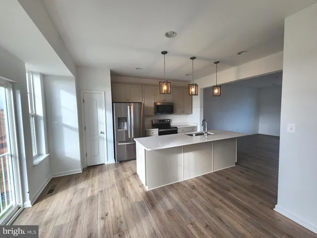 $1,945 | 229 Hillsdale Place, Martinsburg, WV 25403