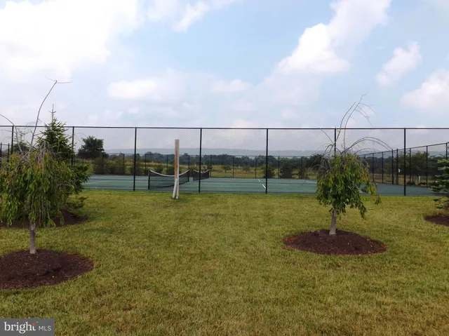 $1,945 | 229 Hillsdale Place, Martinsburg, WV 25403