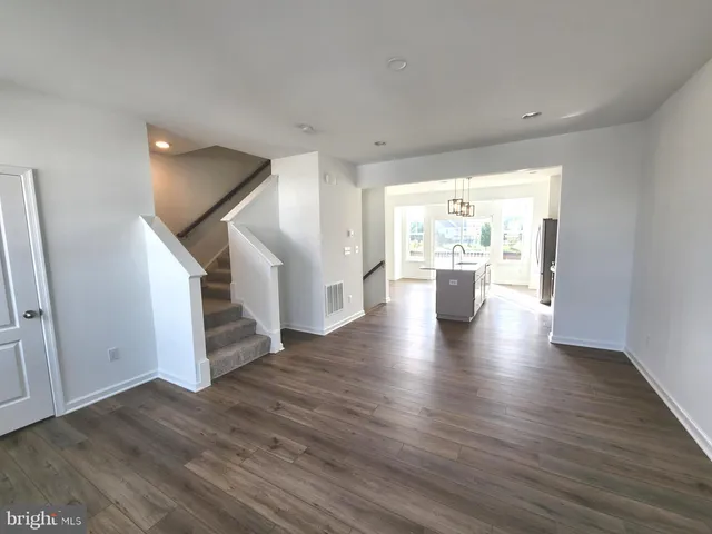 $1,945 | 229 Hillsdale Place, Martinsburg, WV 25403