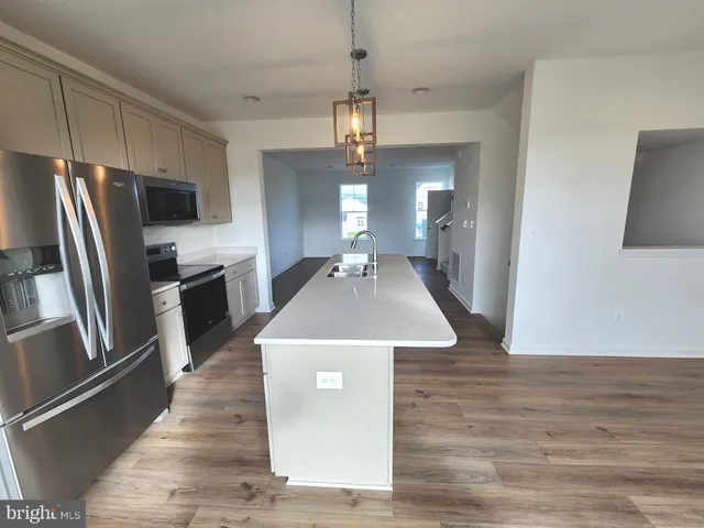 $1,945 | 229 Hillsdale Place, Martinsburg, WV 25403