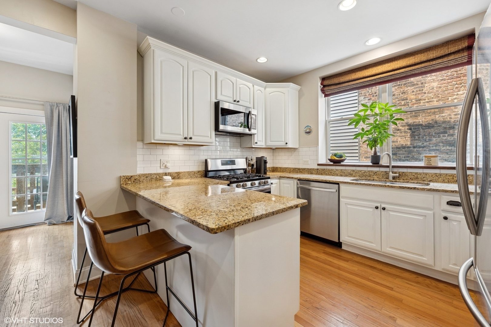 1621 West Rascher Avenue, Unit 2 Chicago, IL 60640 - Photo 13 of 24 Gallery Image 13