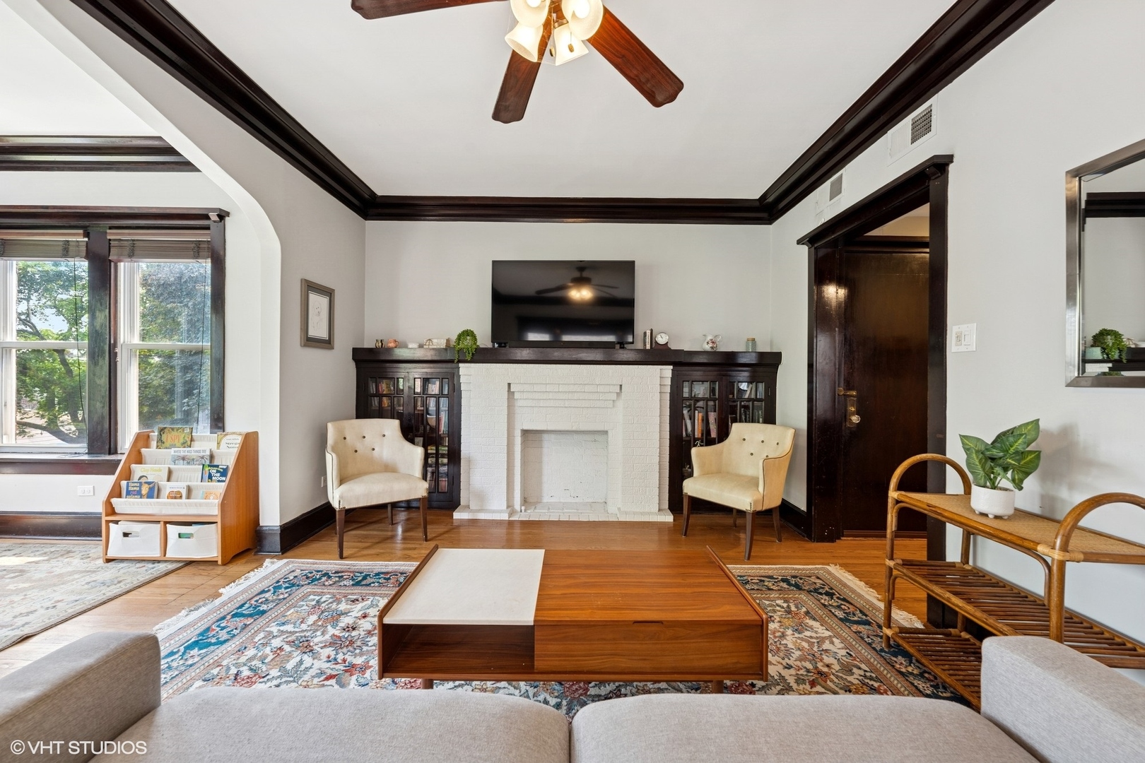 1621 West Rascher Avenue, Unit 2 Chicago, IL 60640 - Photo 4 of 24 Gallery Image 4