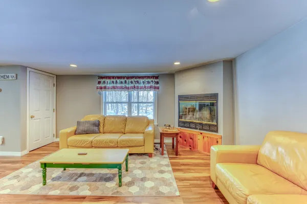 $2,200 | 28 Jodo Way, Bethlehem, NH 03574