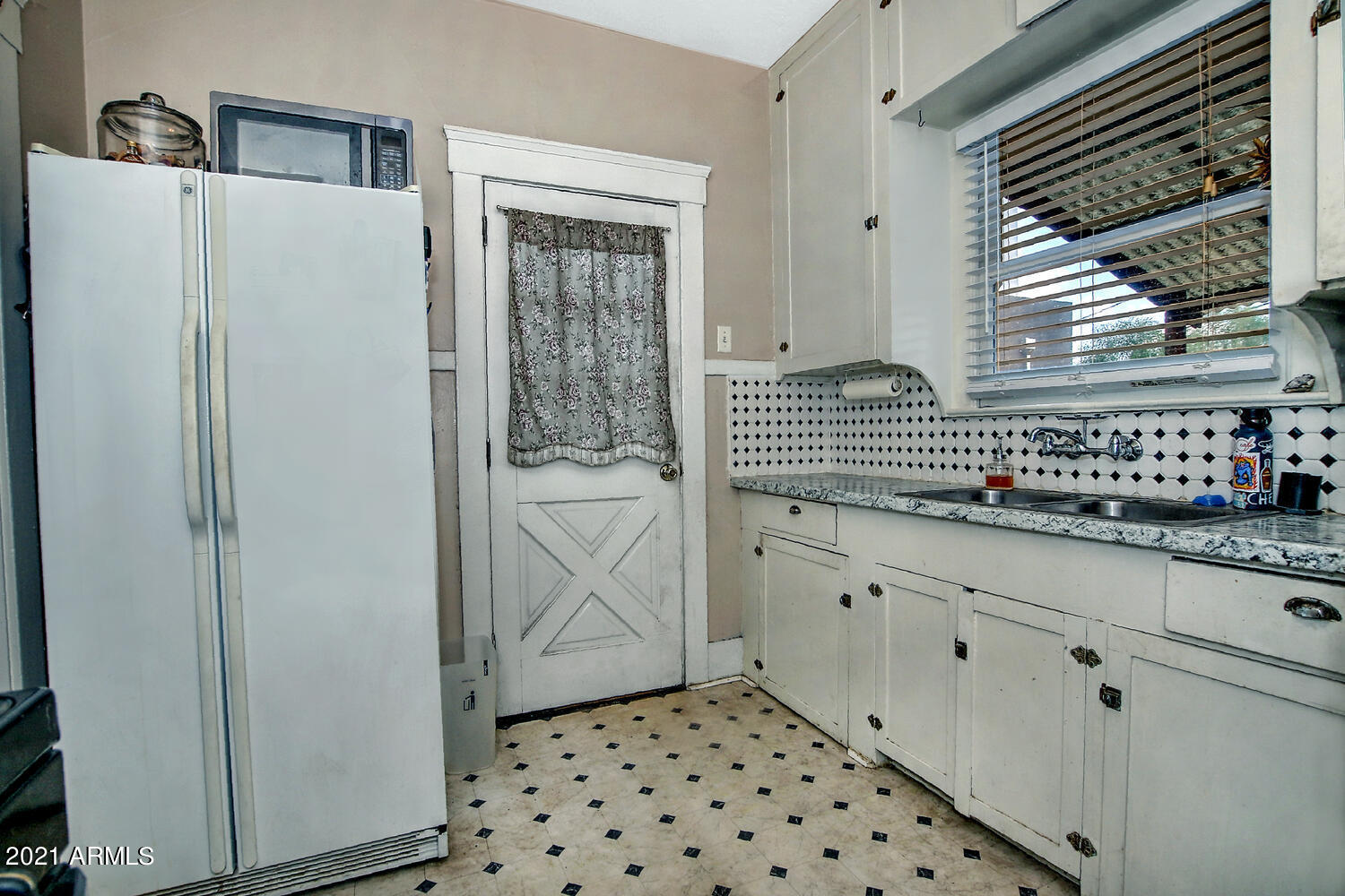 1433 East Osborn Road Phoenix, AZ 85014 - Photo 11 of 25 1433 E Osborn Rd Phoenix AZ-large-011-02
