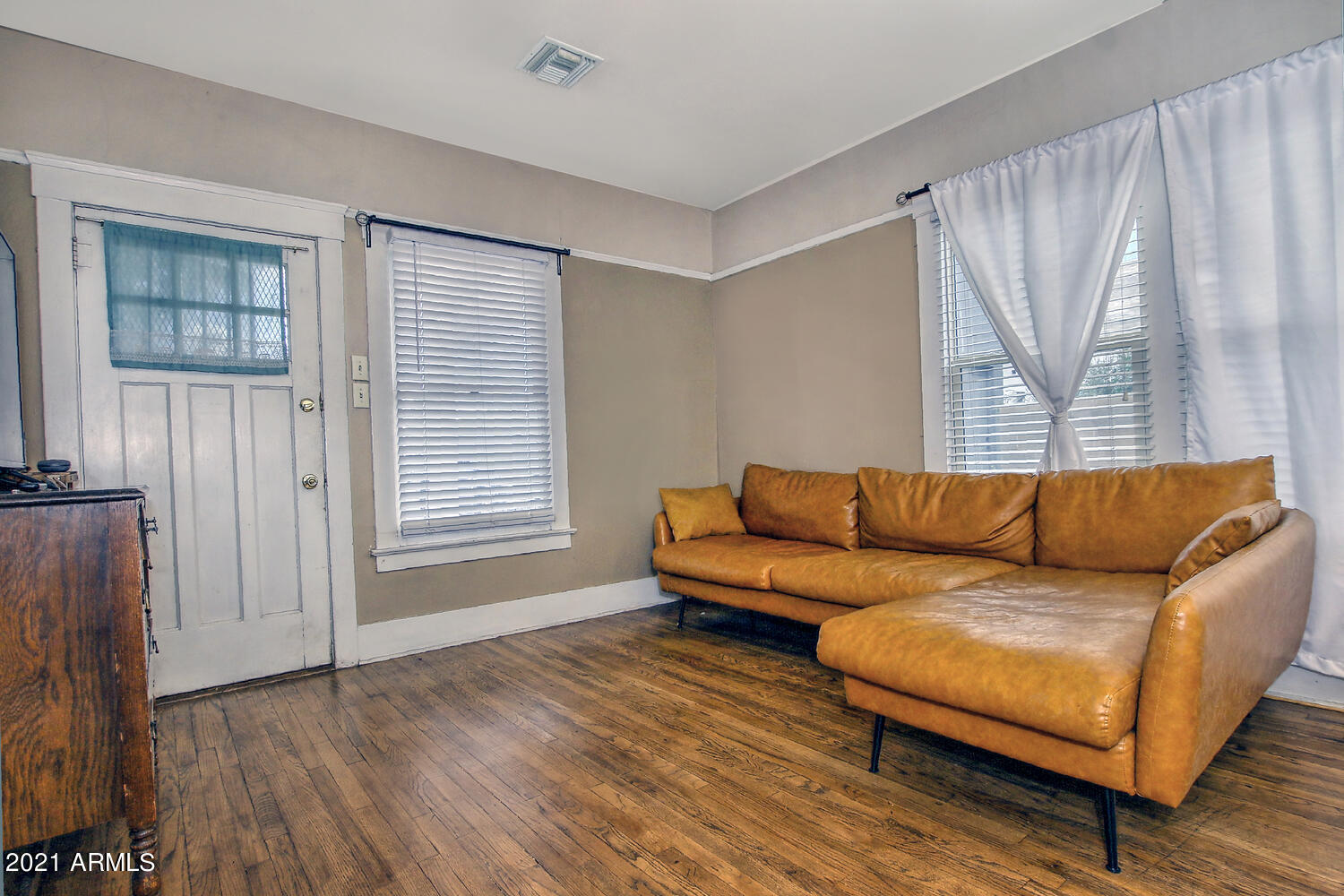 1433 East Osborn Road Phoenix, AZ 85014 - Photo 6 of 25 1433 E Osborn Rd Phoenix AZ-large-006-02