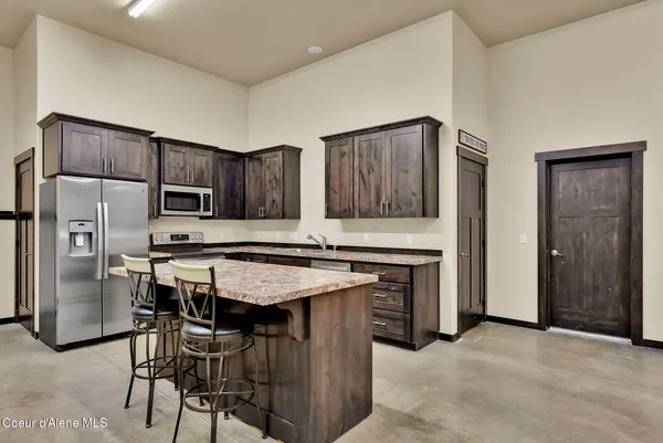 $899,000 | 42 West Seneacquoteen Drive, Priest River, ID 83856