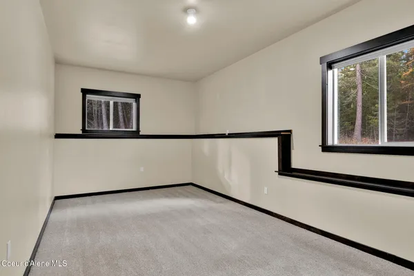 $899,000 | 42 West Seneacquoteen Drive, Priest River, ID 83856