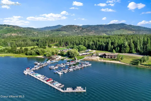 $899,000 | 42 West Seneacquoteen Drive, Priest River, ID 83856