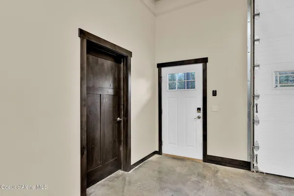 $899,000 | 42 West Seneacquoteen Drive, Priest River, ID 83856