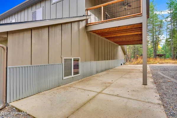 $899,000 | 42 West Seneacquoteen Drive, Priest River, ID 83856