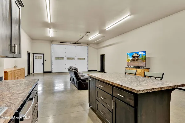 $899,000 | 42 West Seneacquoteen Drive, Priest River, ID 83856
