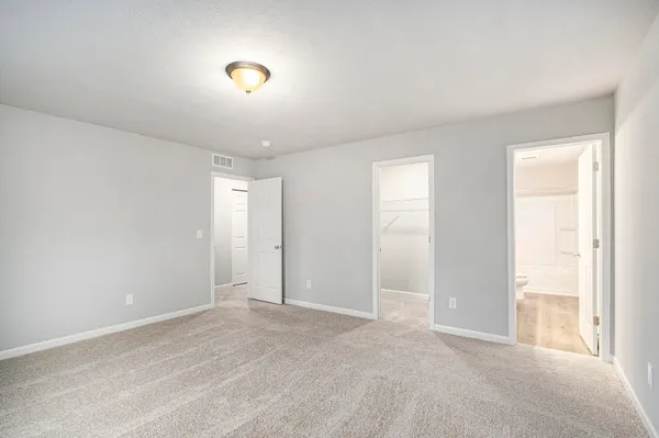 $349,900 | 48560 Silver Oaks West, Mattawan, MI 49071