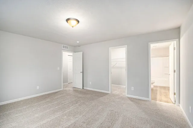 $349,900 | 48560 Silver Oaks West, Mattawan, MI 49071