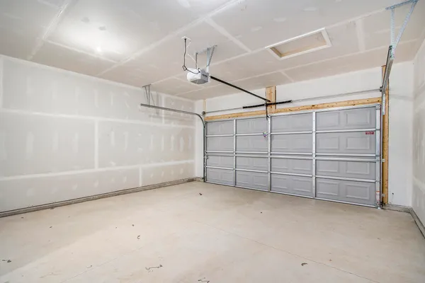 $349,900 | 48560 Silver Oaks West, Mattawan, MI 49071