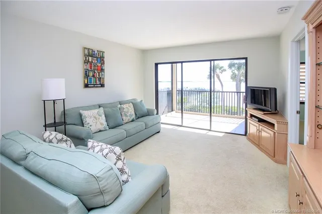 $429,900 | 4490 Northeast Sandpebble Trace, Unit 301, Stuart, FL 34996