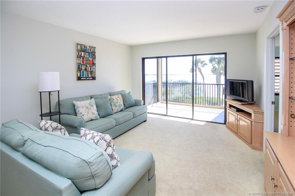 4490 Northeast Sandpebble Trace, Unit 301 Stuart, FL 34996 - Photo 7 of 34