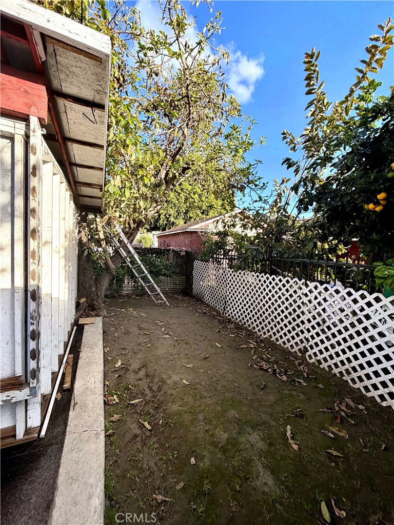 1410 West 20th Street Long Beach, CA 90810 - Photo 4 of 9