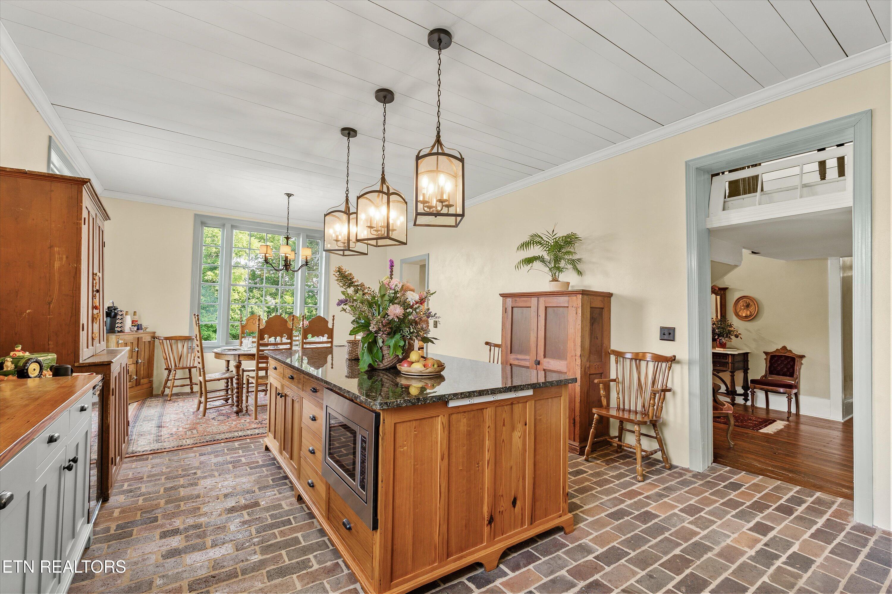 129-131 Elizabeth Street Athens, TN 37303 - Photo 25 of 60 30-129 Elizabeth St 07