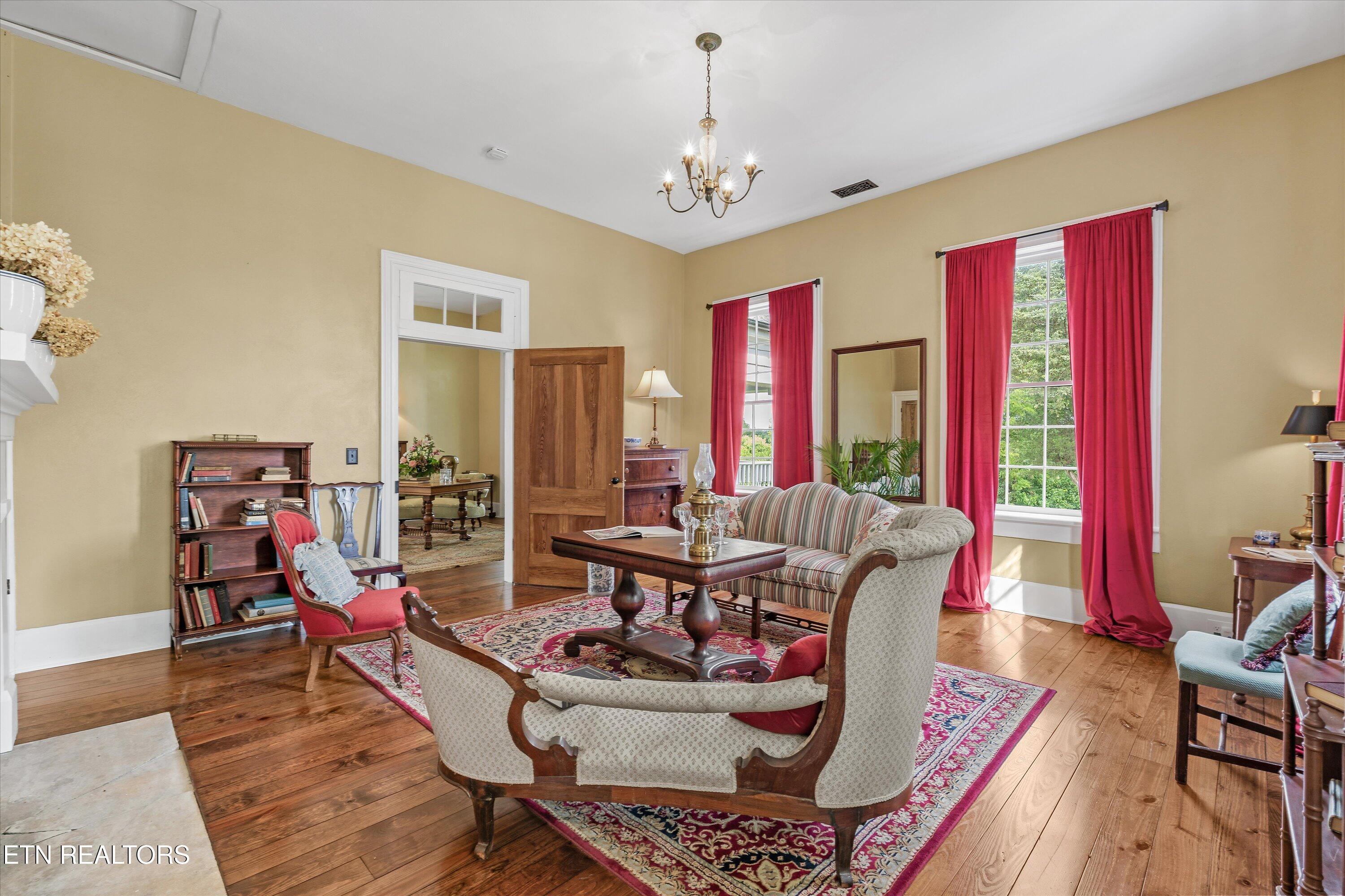 129-131 Elizabeth Street Athens, TN 37303 - Photo 29 of 60 36-129 Elizabeth St 28