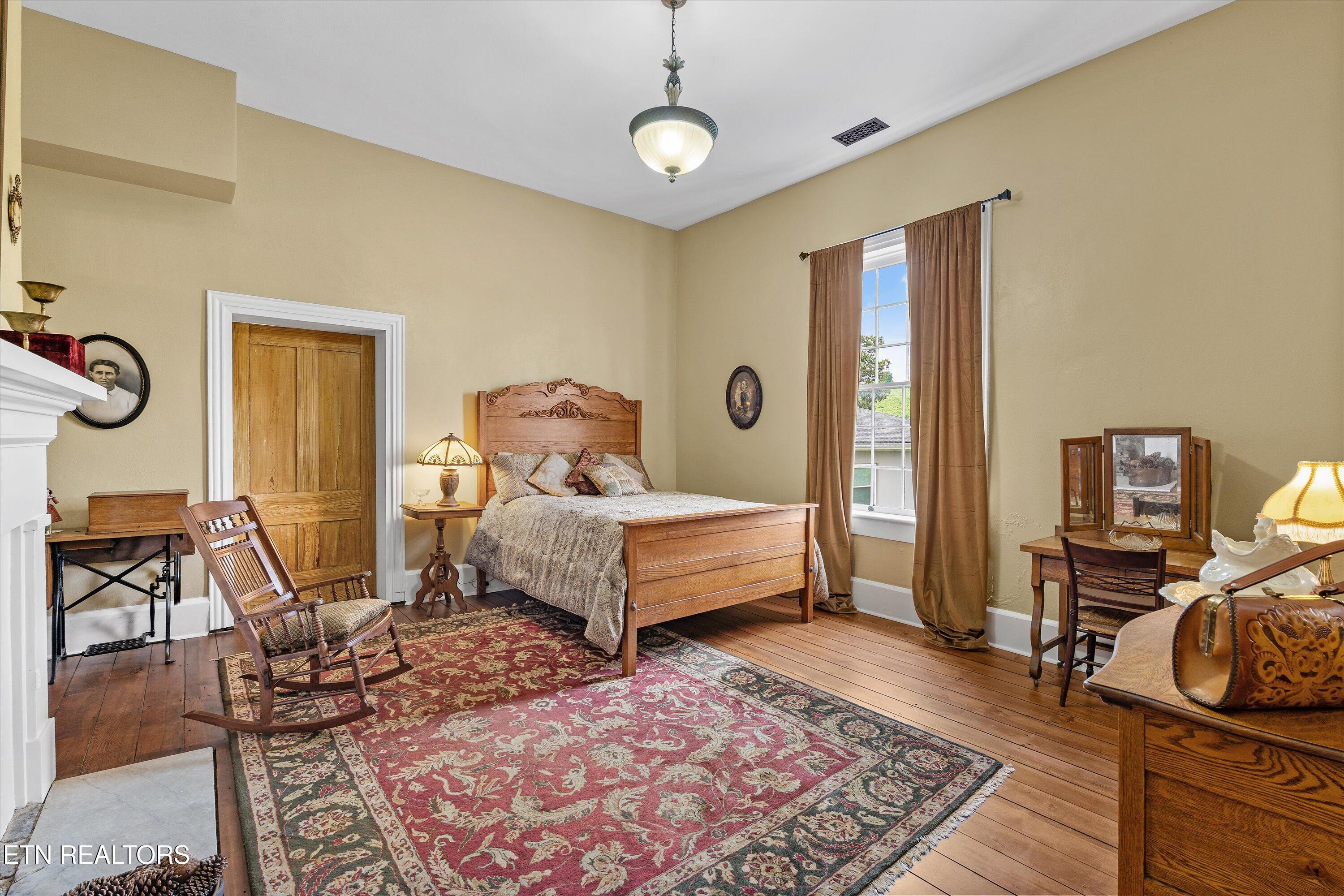 129-131 Elizabeth Street Athens, TN 37303 - Photo 36 of 60 46-129 Elizabeth St 38