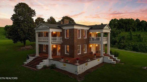 $1,145,000 | 129-131 Elizabeth Street, Athens, TN 37303