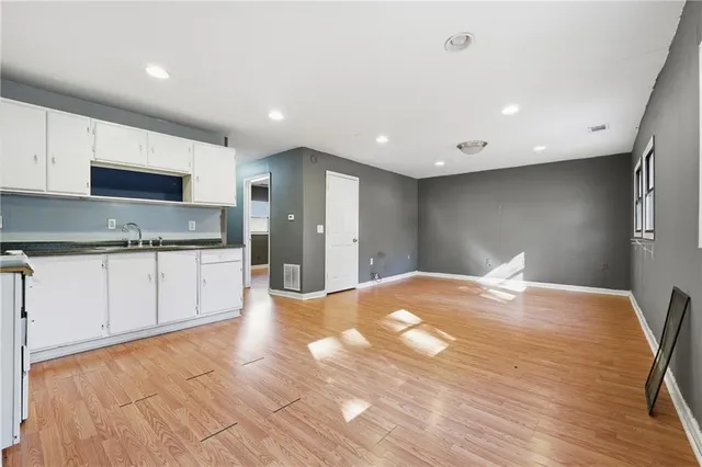 $399,900 | 4170 Hurt Bridge Court, Cumming, GA 30028