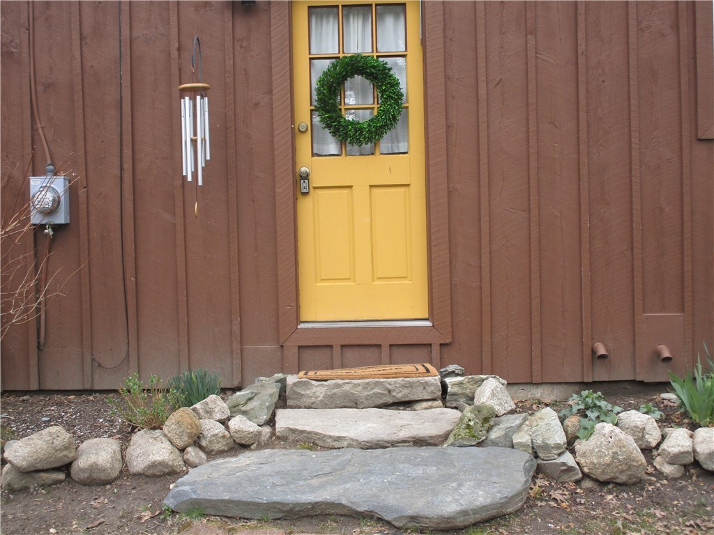 542 Spring Street Rockville, RI 02873 - Photo 2 of 37
