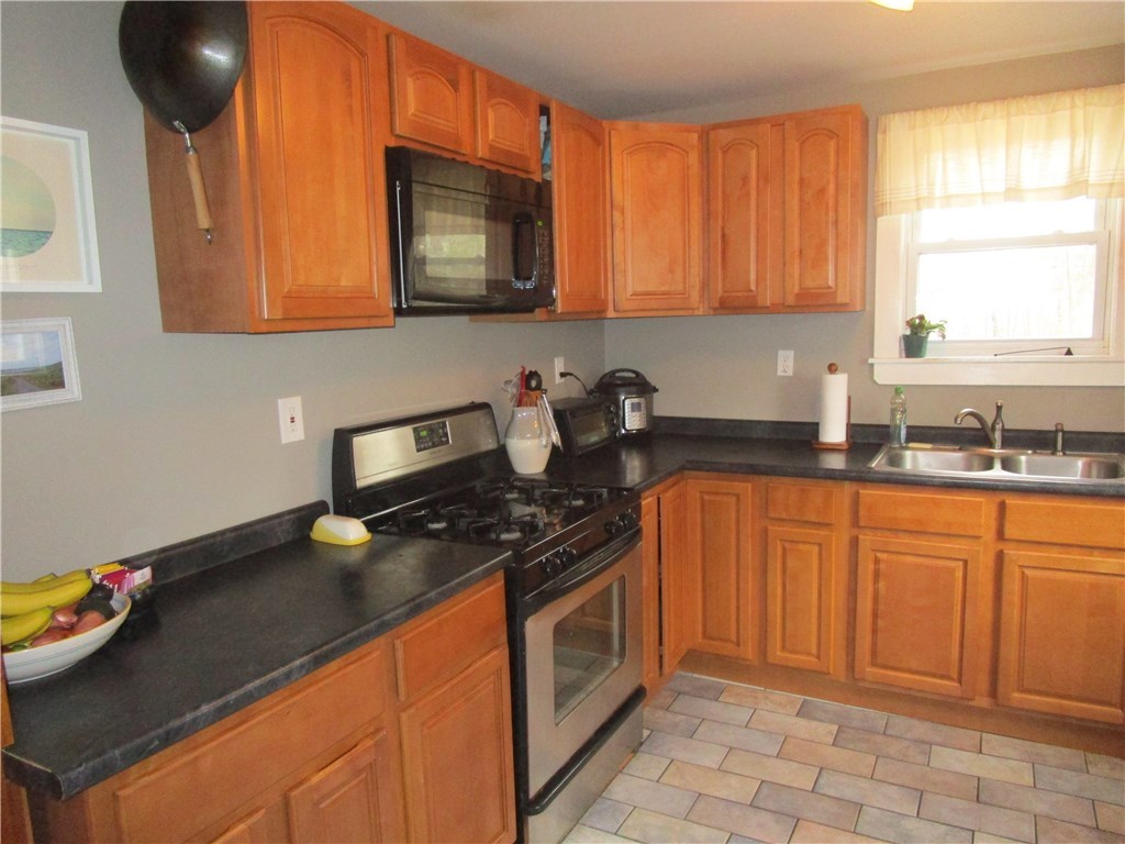 542 Spring Street Rockville, RI 02873 - Photo 9 of 37