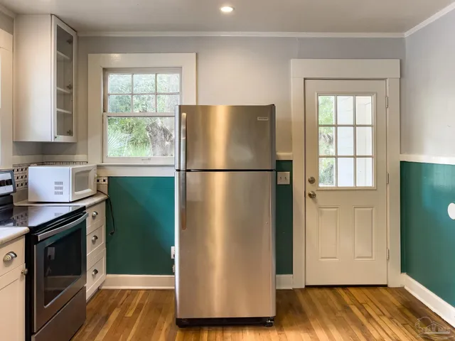 $1,350 | 10 North F Street, Pensacola, FL 32502