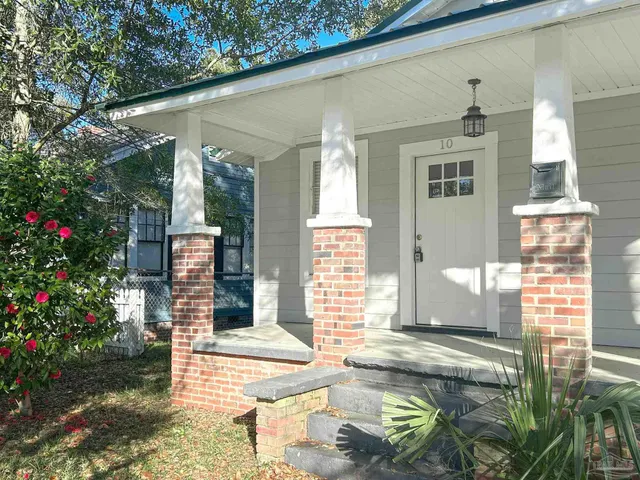 $1,350 | 10 North F Street, Pensacola, FL 32502