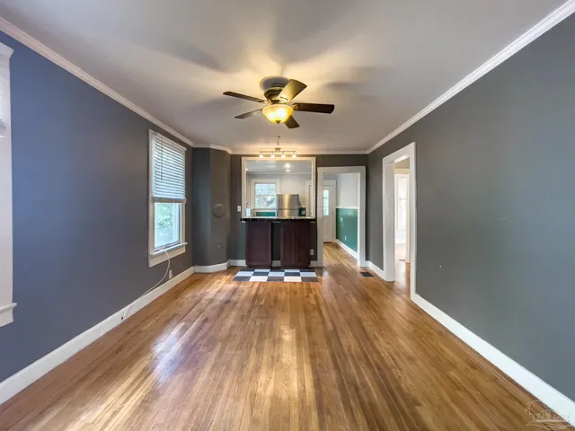 $1,350 | 10 North F Street, Pensacola, FL 32502