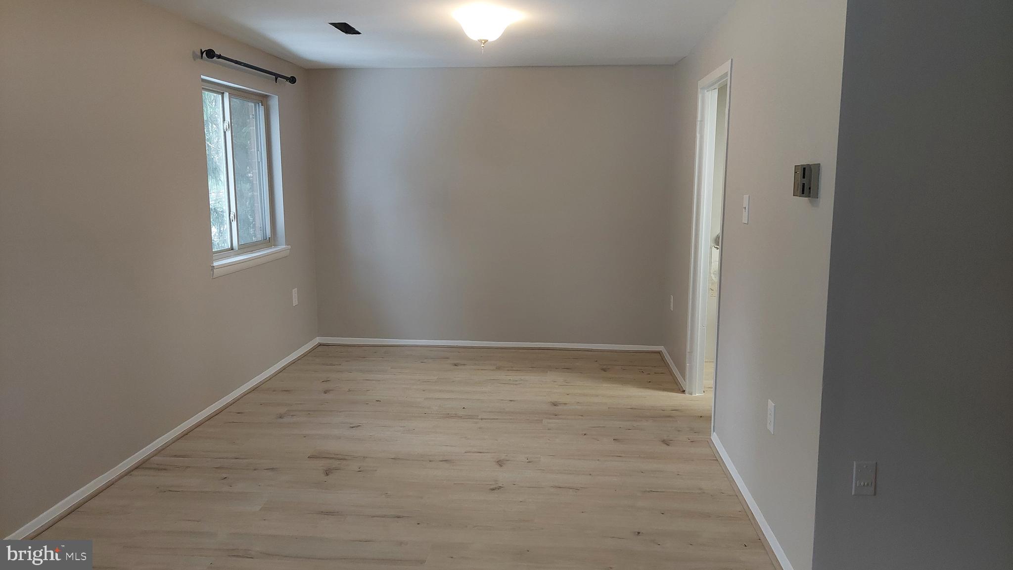 18622 Walkers Choice Road, Unit 6 Montgomery Village, MD 20886 - Photo 8 of 37 Dining Room