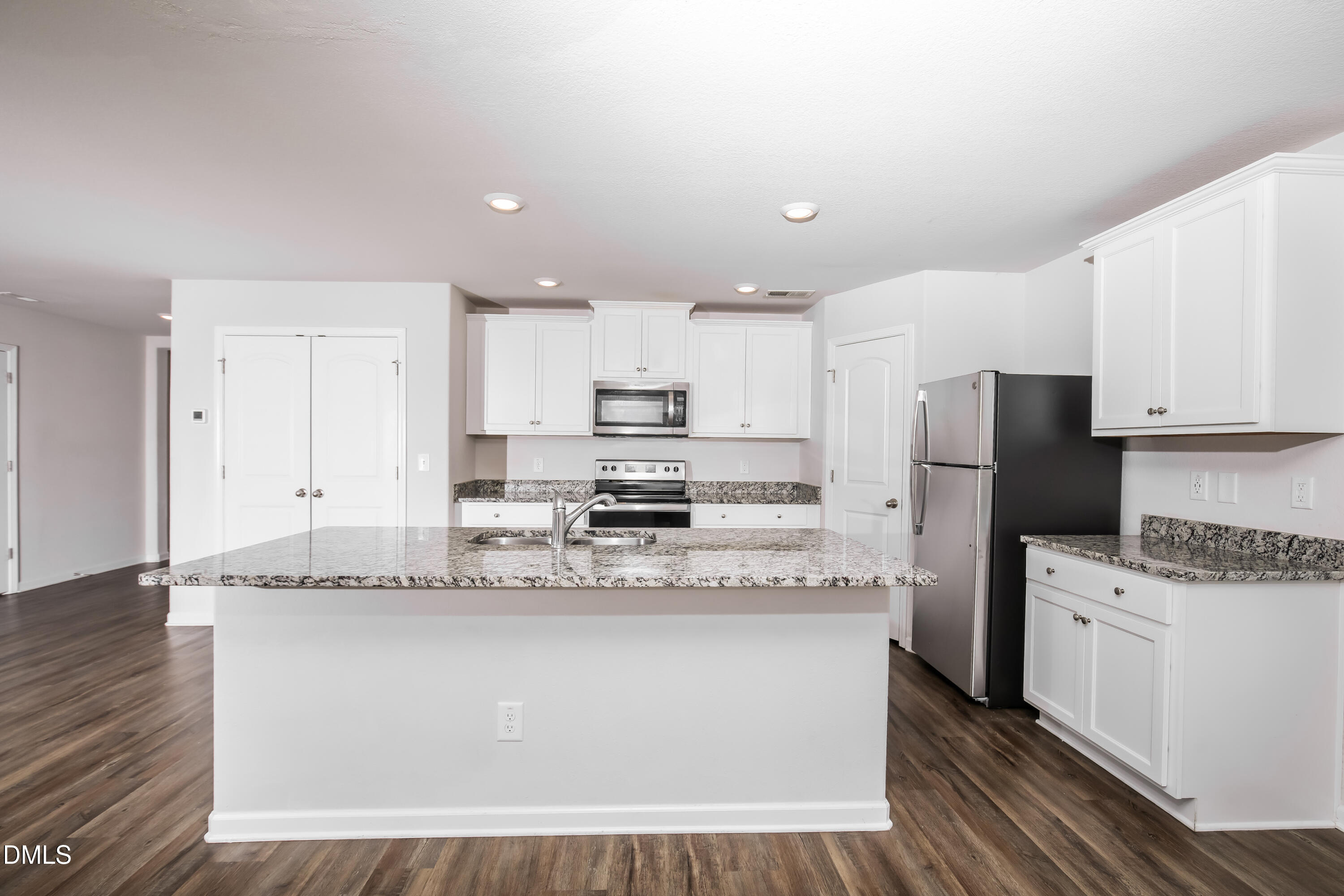 545 Flannel Way Zebulon, NC 27597 - Photo 5 of 17 006-photo-kitchen-15122148