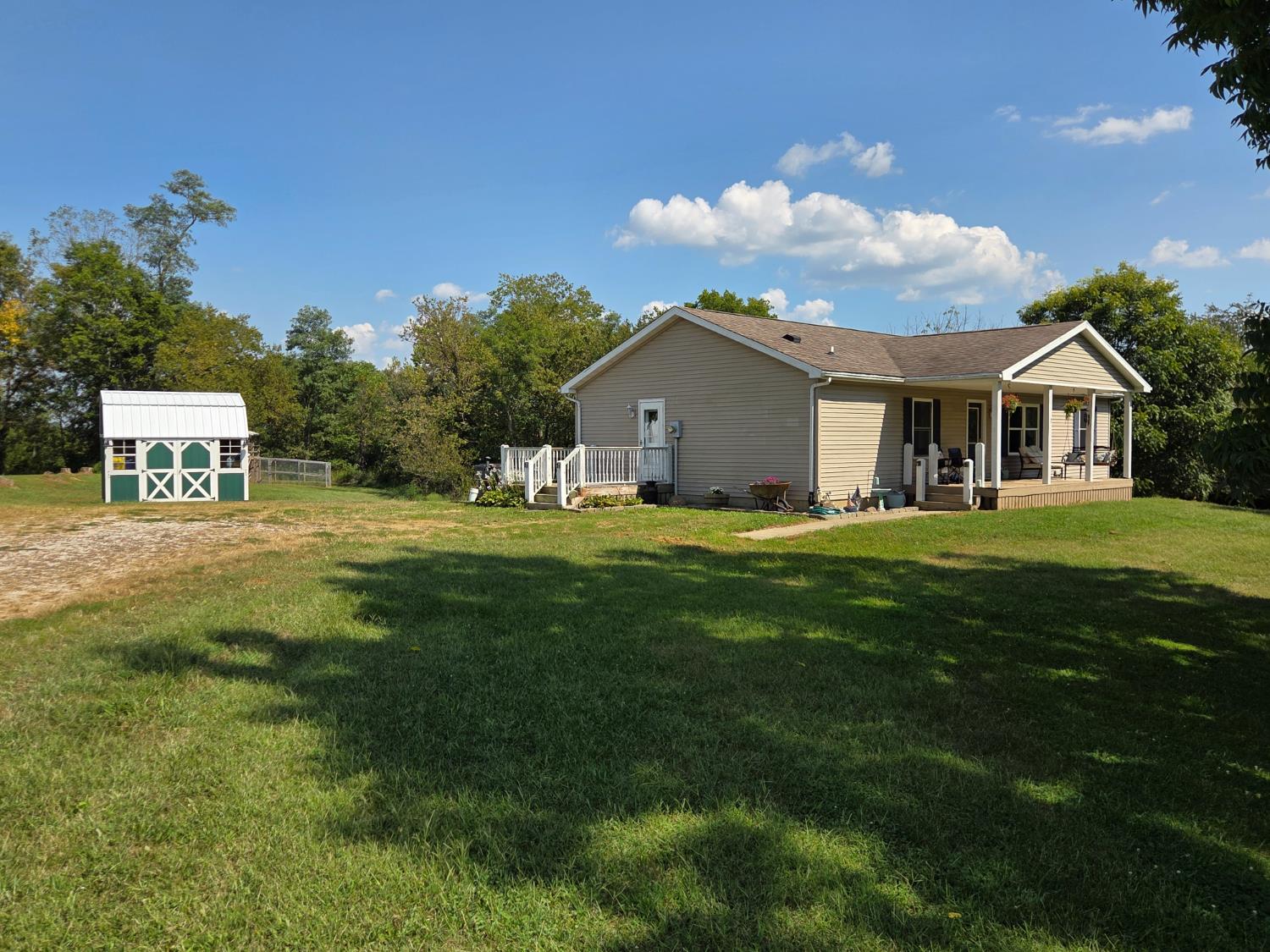 9436 Florence Hill Road Florence, IN 47020 - Photo 1 of 32 Gallery Image 1