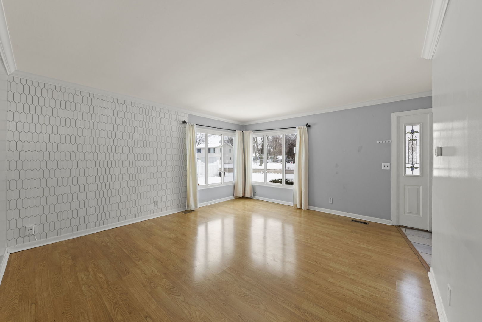 6 Saugatuck Road Montgomery, IL 60538 - Photo 5 of 25 a view of empty room with wooden floor